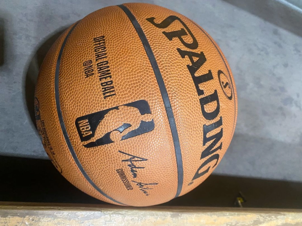 스팔딩 천연가죽 NBA 공인구 농구공 리그 실사용구 이미지