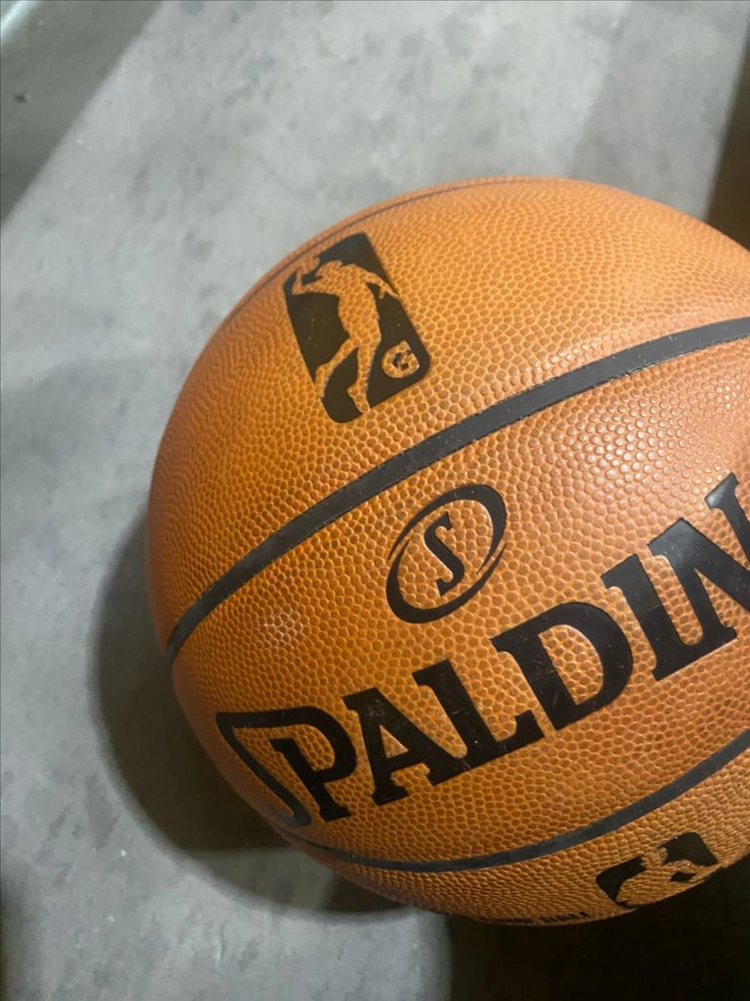 스팔딩 천연가죽 NBA 공인구 농구공 리그 실사용구 이미지