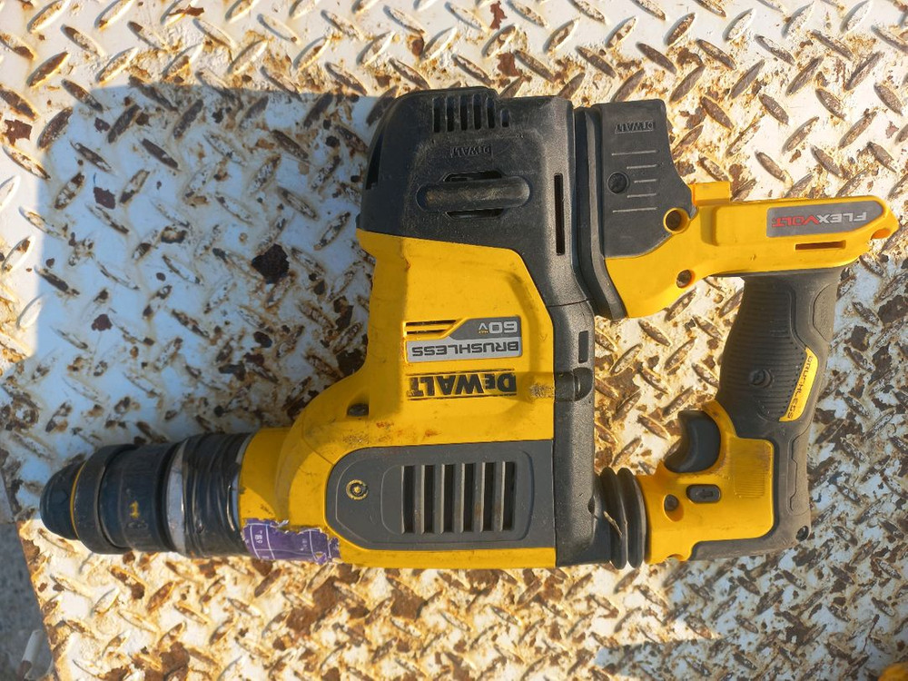 디월트 DCH417 60V 무선 콘크리트 헤드 드릴--1