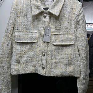 지스바이 새상품 트위드