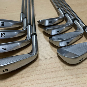 브릿지스톤 v300 7세대 8아이언 a급 급처!!