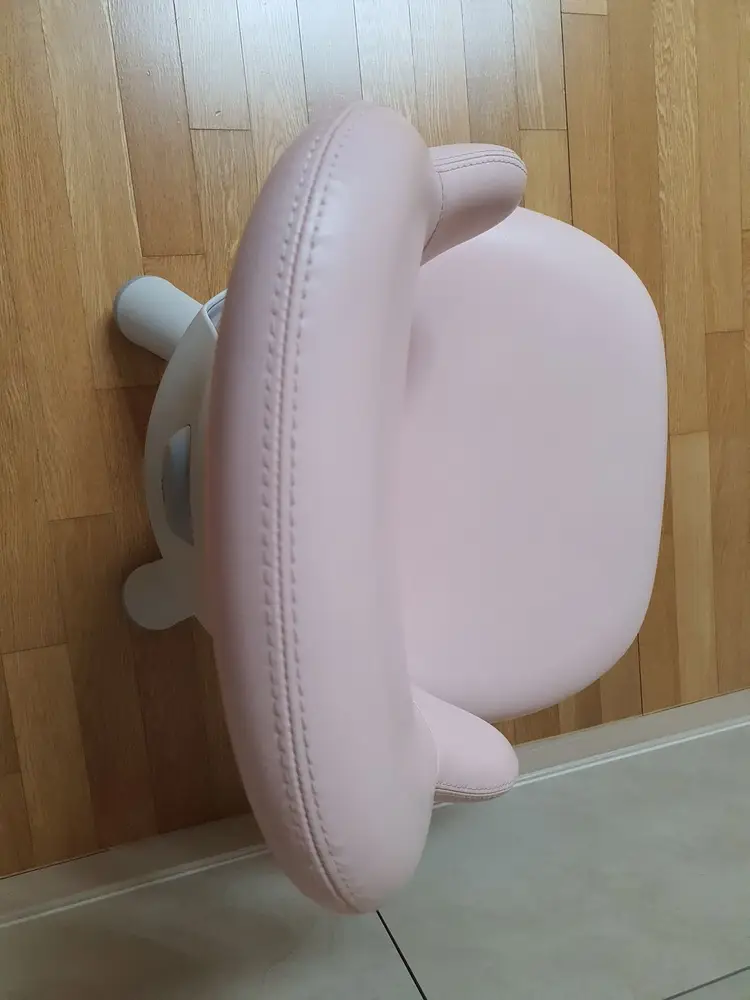 일룸 윙키즈 의자 이미지