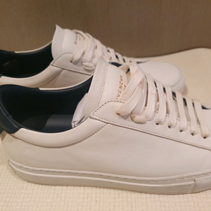 지방시 어반 스트리트 스니커즈 39사이즈