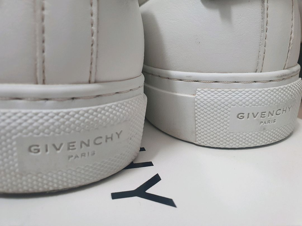 지방시 어반 스트리트 스니커즈 39사이즈--5