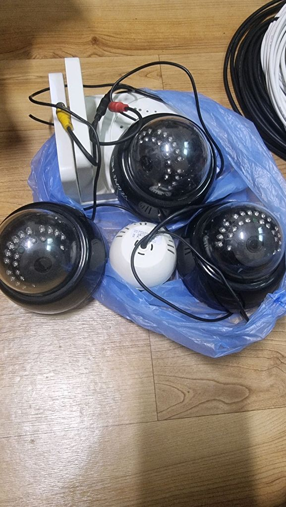 CCTV 카메라 5개 케이블여분--1