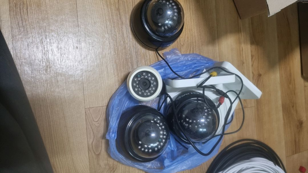 CCTV 카메라 5개 케이블여분--2