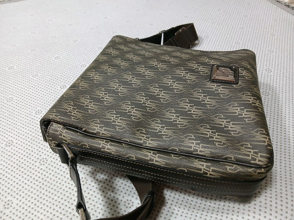 닥스정품 소가죽 크로스백--1