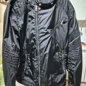 몽클레어남성 바람막이 자켓