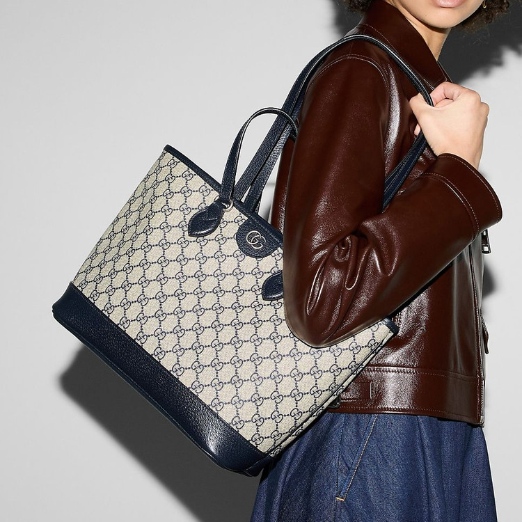 구찌 GG 캔버스 토트백 이미지