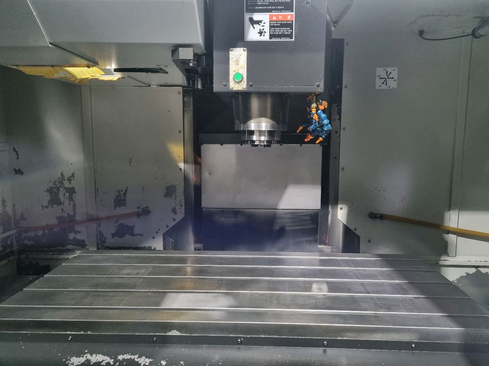 SMEC CNC 선반.LCV650.BT50 이미지