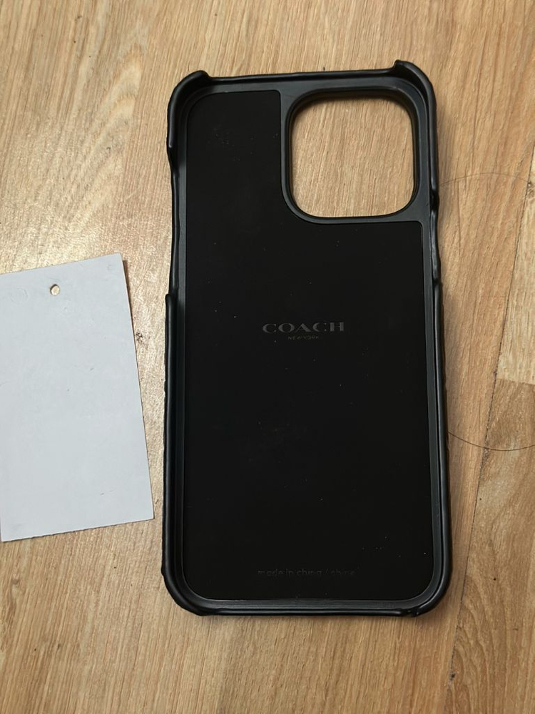 새상품 Coach 가죽 페블 iPhone 14 Pro Max 커버 케이스맥세이프 가능애플페이 가능합니다. 하드커버이 이미지