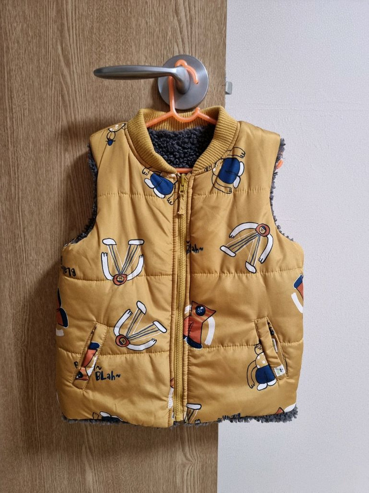 일괄,택포) 삠뽀요 유아 겨울옷 양면 패딩조끼 110--5