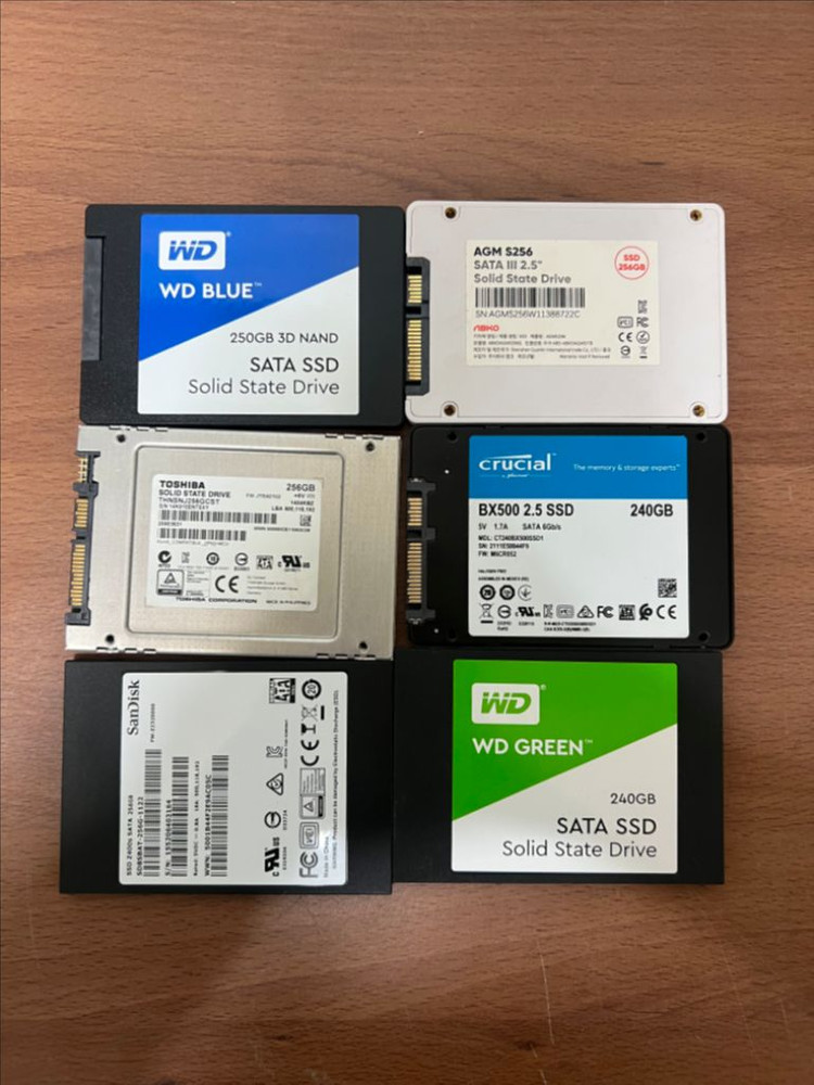 외산 ssd 240, 250, 256 팝니다.--0