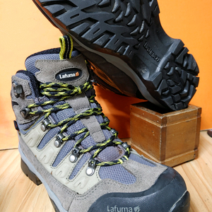 라푸마 고어텍스 등산화(표기255추천사이즈250)