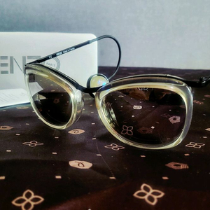 (미사용 새상품) KENZO 실버 미러 선글라스