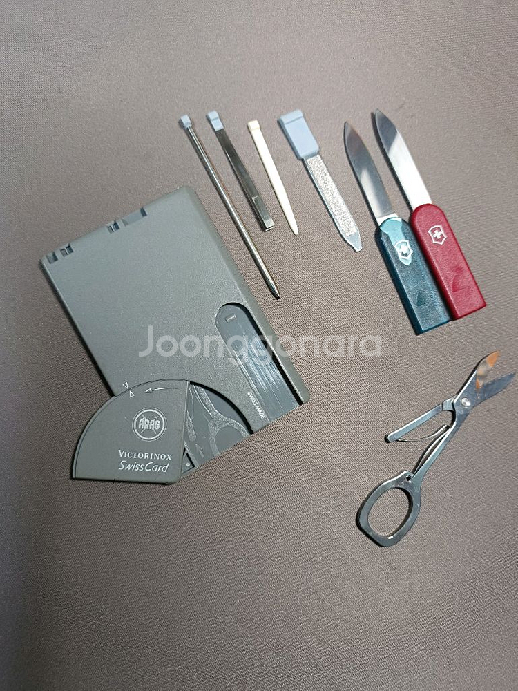 빅토리녹스(SAK) 멀티툴. 스위스 카드 그레이--1