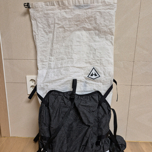 하이퍼라이트마운틴기어 HMG 사우스웨스트 3400 55L 화이트 S사이즈 팝니다.