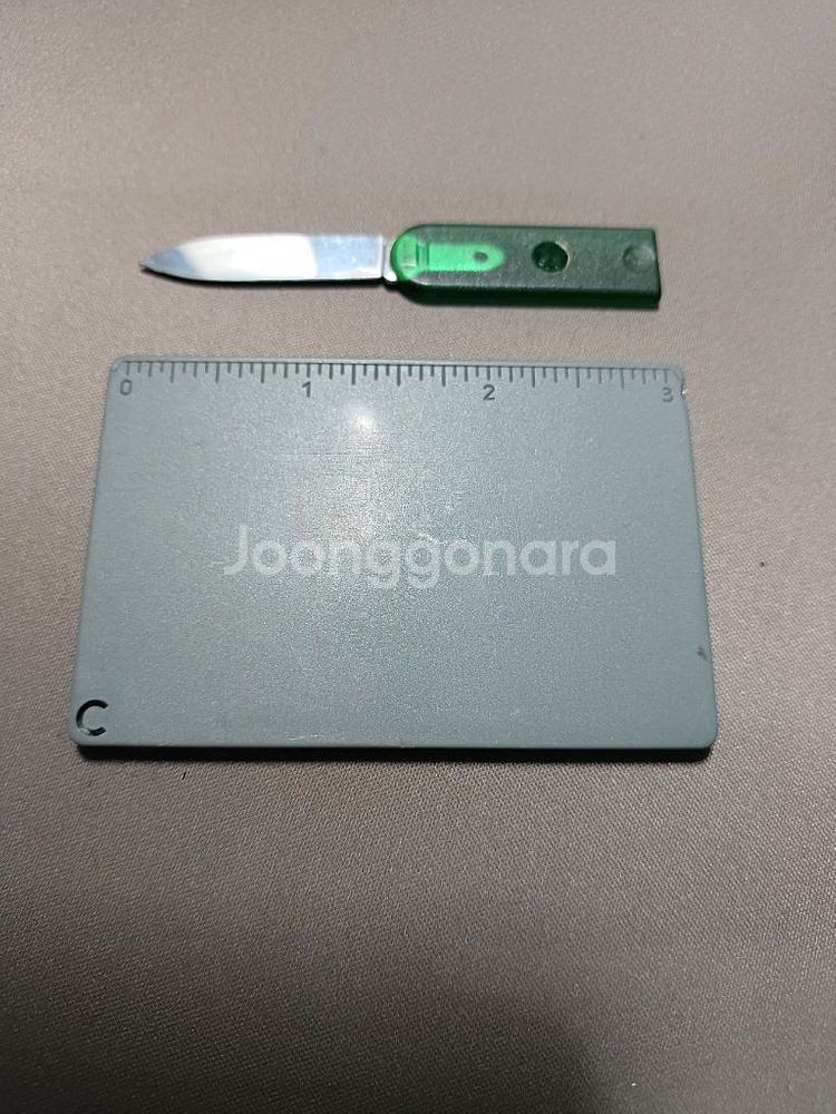 빅토리녹스 멀티툴 스위스카드 클래식--1