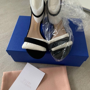 [새상품] 스튜어트와이츠먼 샌들 (면세점구매)