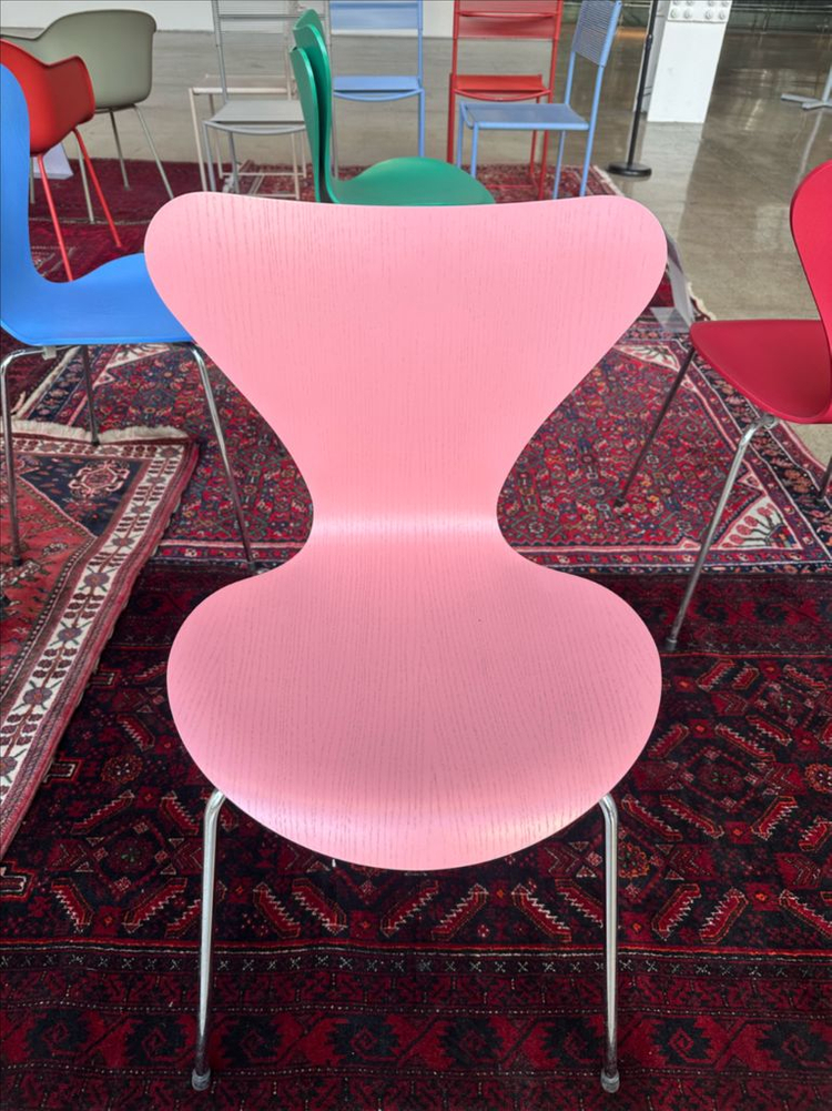 프리츠한센 세븐체어 이미지