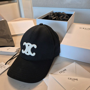 셀린느 트리옹프 베이스볼캡 (L)