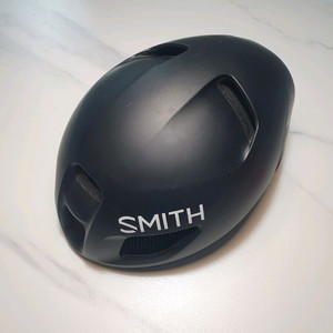 스미스(smith) 이그나이트 에어로 핼멧 판매합니다. 이미지