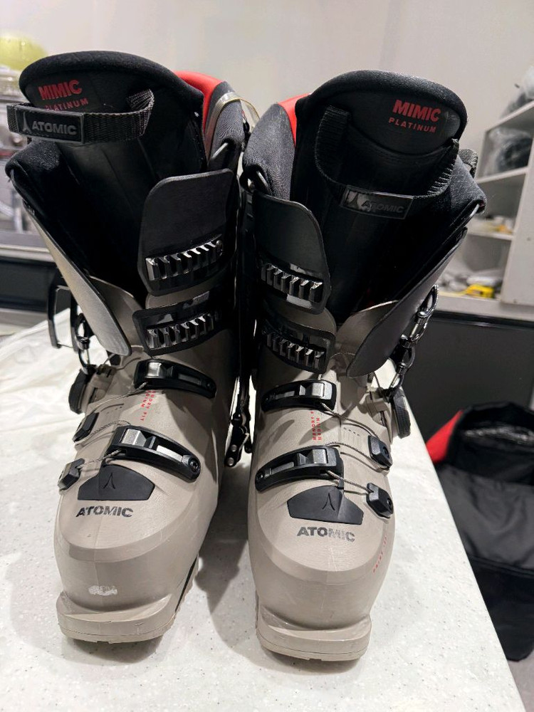 아토믹 보아스키부츠 사이즈60-65 플렉스130 썰믹포함--1