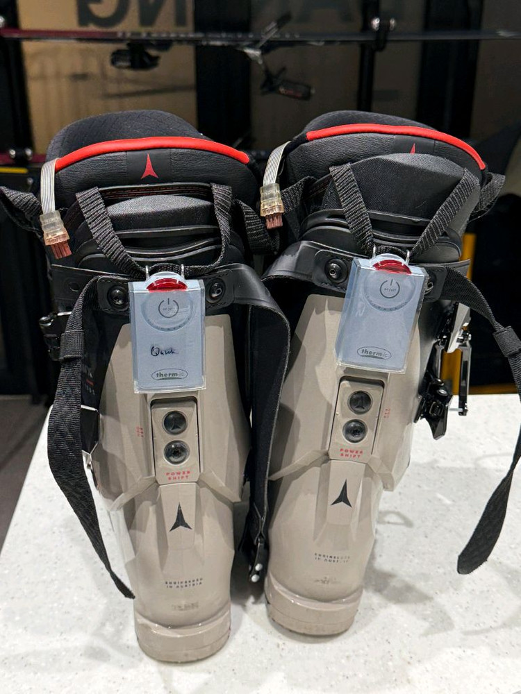 아토믹 보아스키부츠 사이즈60-65 플렉스130 썰믹포함--3