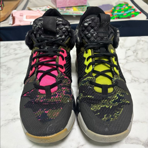 나이키 조던 와이낫제로0.2 사이버하이퍼핑크 265