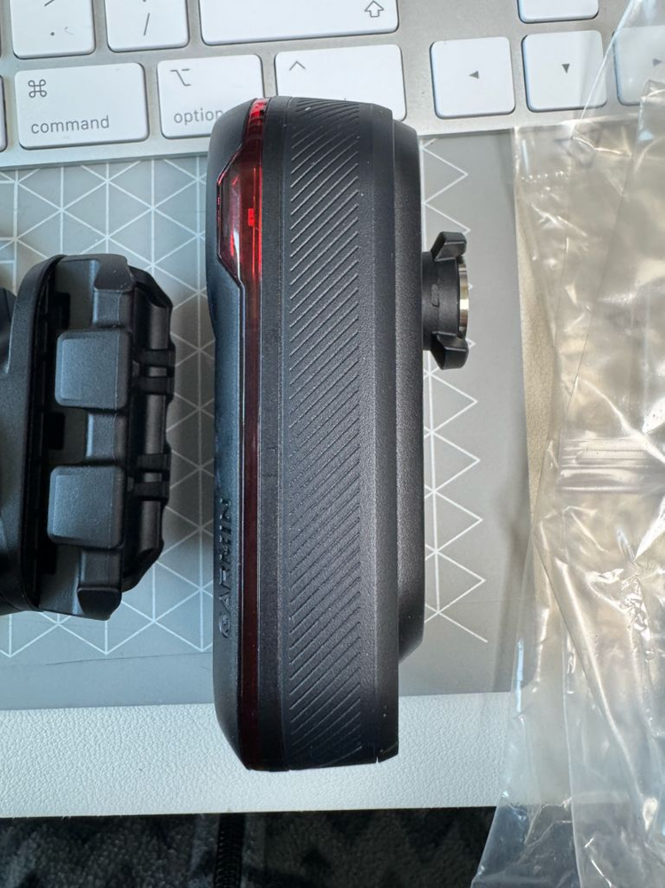 가민 바리아 715 팝니다.--3