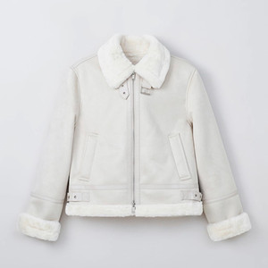 (새상품) 스파오 퍼배색 무스탕 M