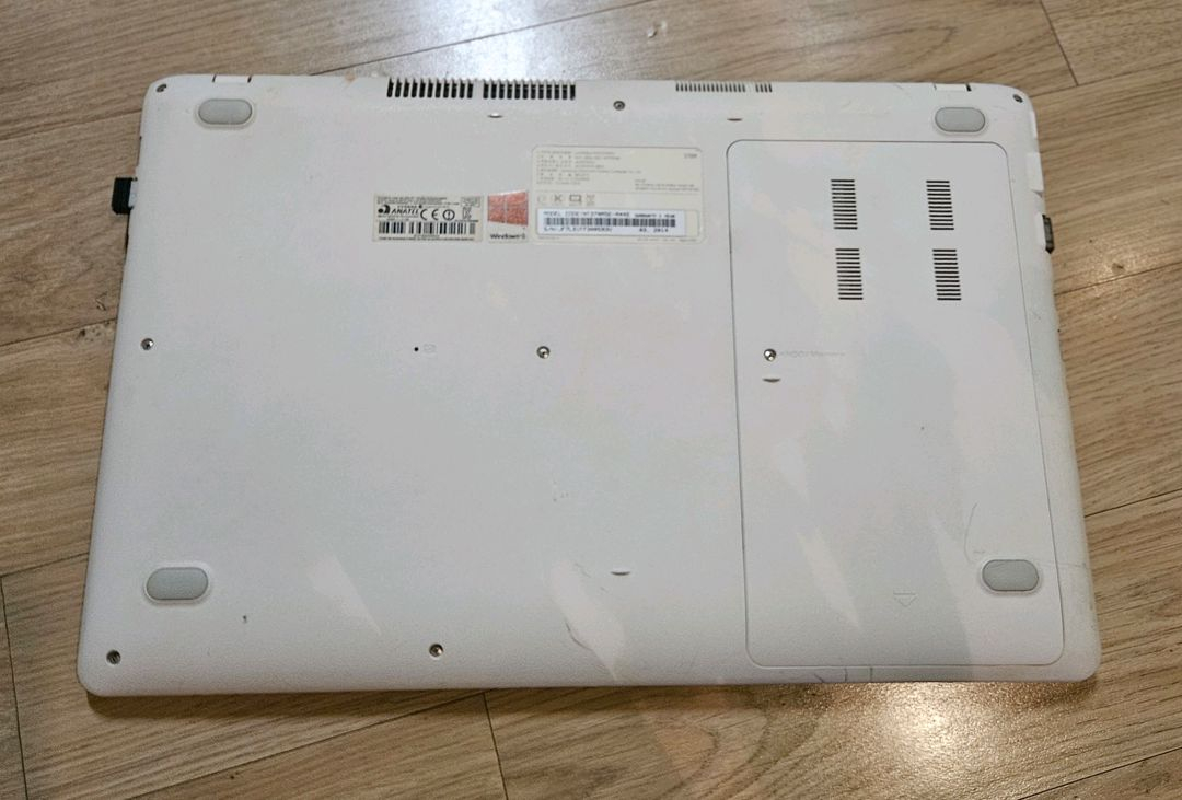 삼성 노트북 NT370R5E-A44S 화이트--2