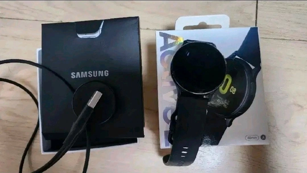 삼성 갤럭시 워치 액티브2 40mm 44mm 블랙 2개 사용감 o 이미지