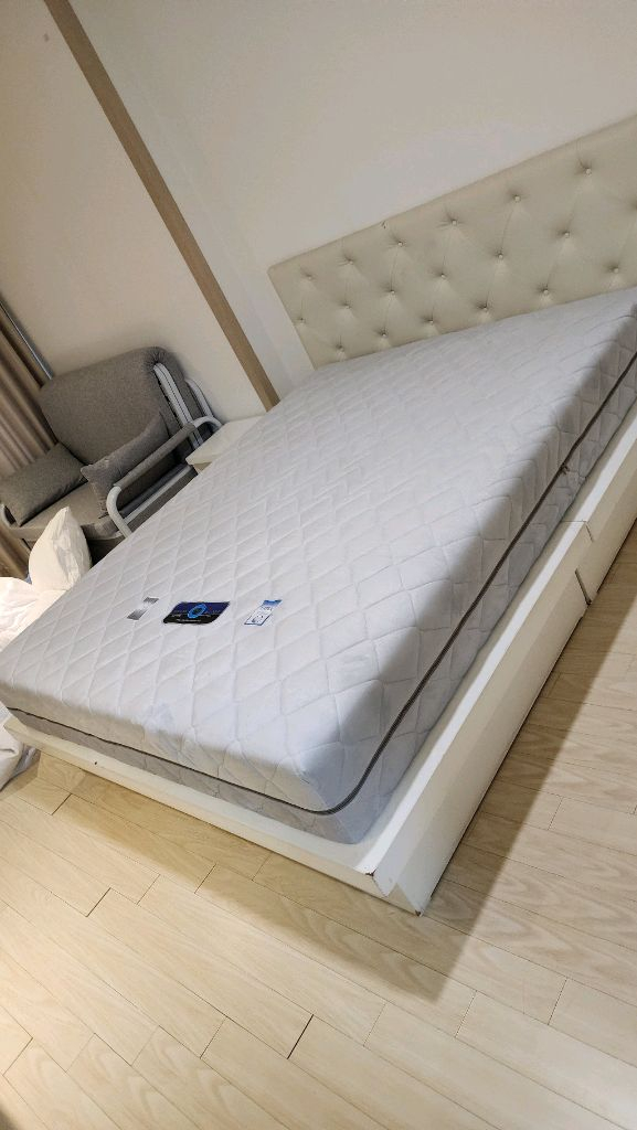 가성비 바로크가구침대 매트리스(새제품)--3