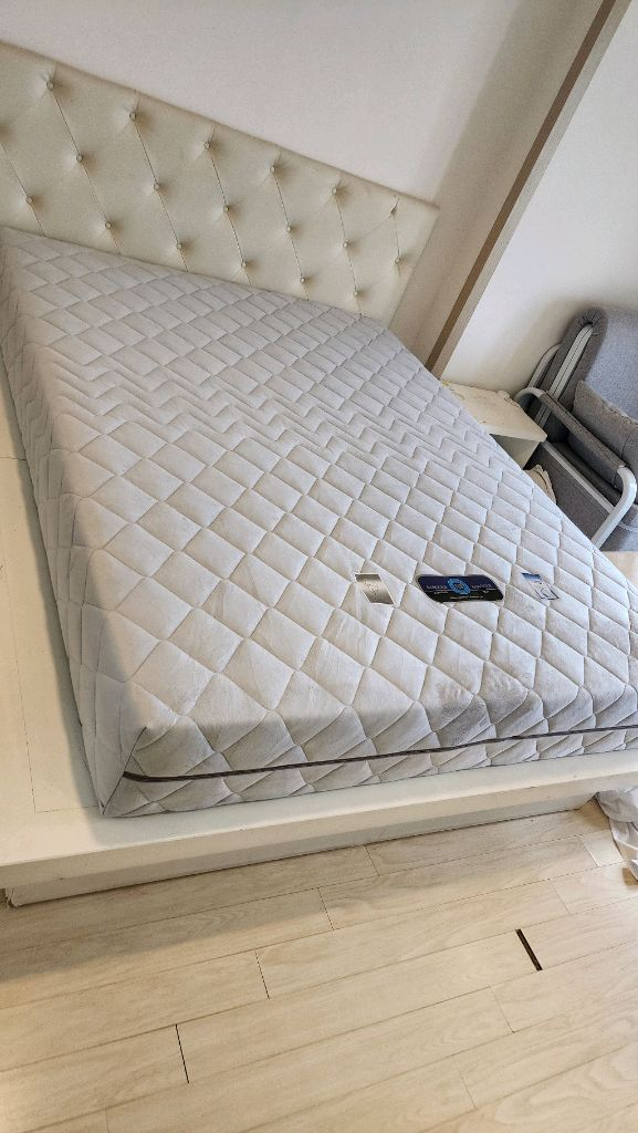 가성비 바로크가구침대 매트리스(새제품)--4