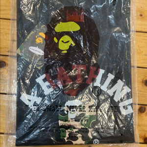 베이프 반팔티 새상품