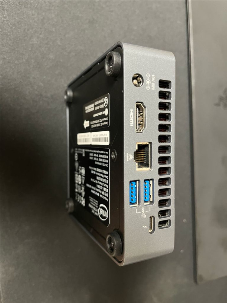 누크10세대 , nuc10i5fnk--2