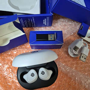 스틸시리즈 아크티스 게임버즈 화이트 팝니다.