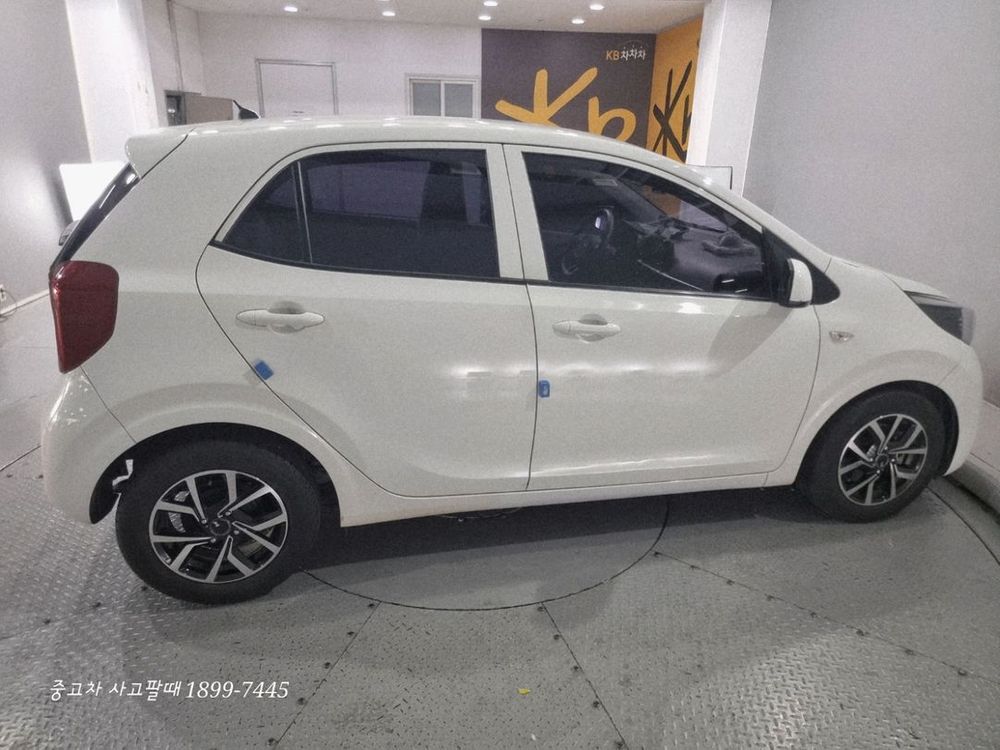 차 지금 당장 고민하지마시고차 먼저 돈은 나중에헌차줄께 새차!신차급 차!다오기아자동차 올뉴모닝JA 중고전문중고차구매--1