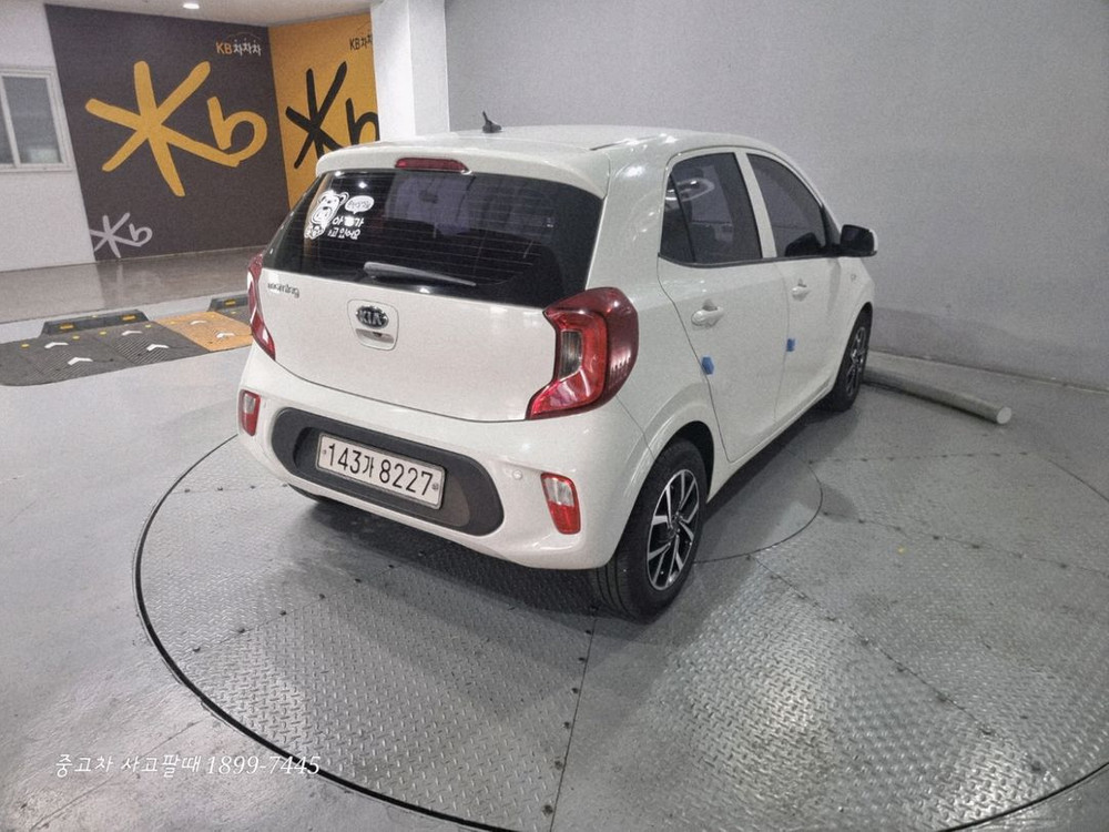 차 지금 당장 고민하지마시고차 먼저 돈은 나중에헌차줄께 새차!신차급 차!다오기아자동차 올뉴모닝JA 중고전문중고차구매--2