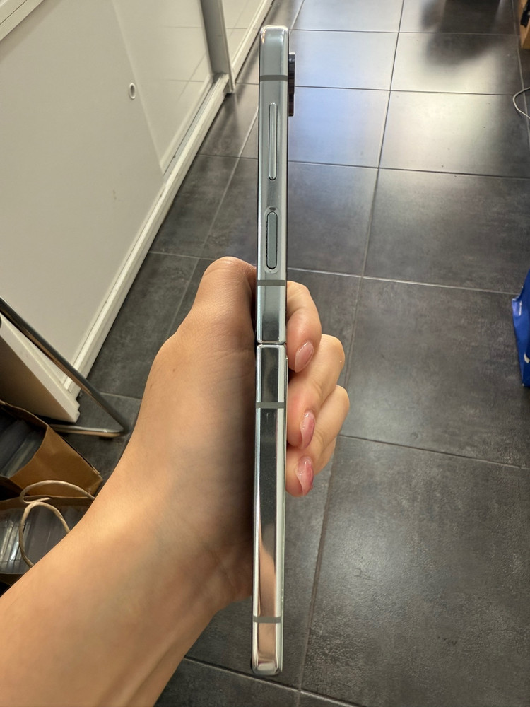 갤럭시Z플립5 512GB 민트/ Y984 이미지