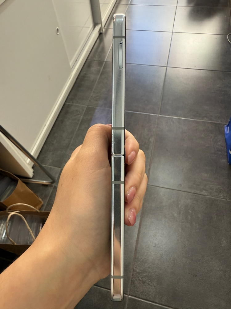 갤럭시Z플립5 512GB 민트/ Y984 이미지