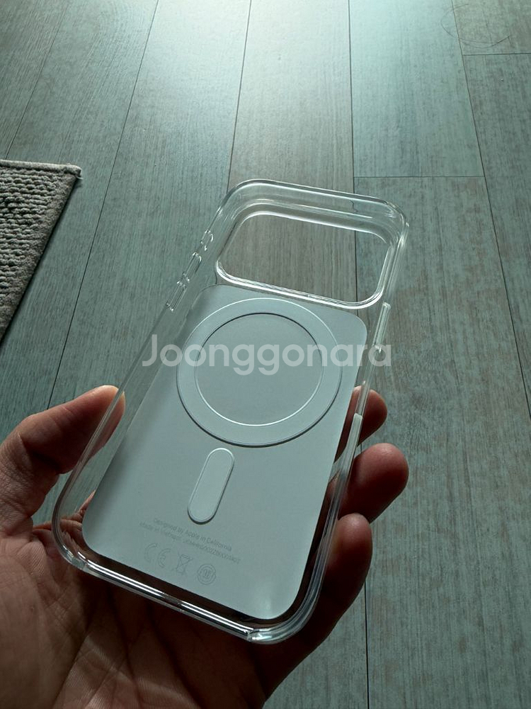 아이폰17프로 애플 정품 투명케이스 판매합니다--1