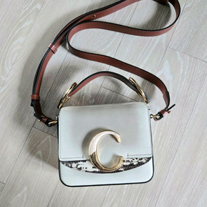 끌로에 c 미니백 거의 새상품 정품