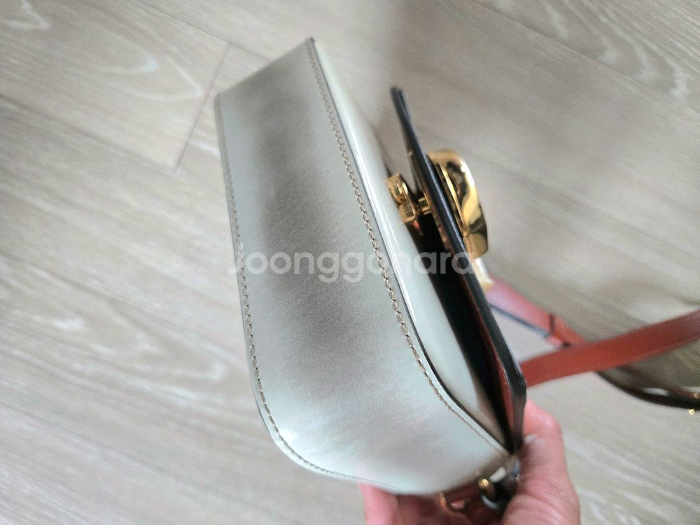 끌로에 c 미니백 거의 새상품 정품--2