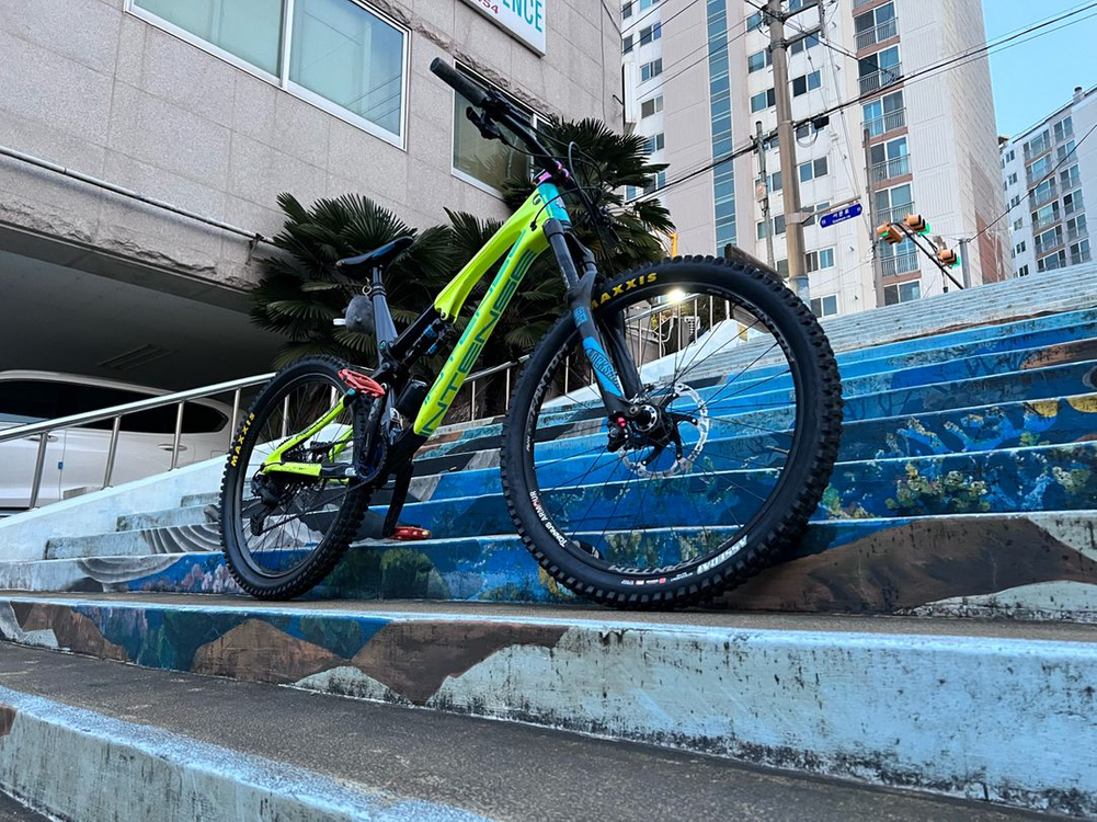 인텐스 mtb 풀샥 이미지