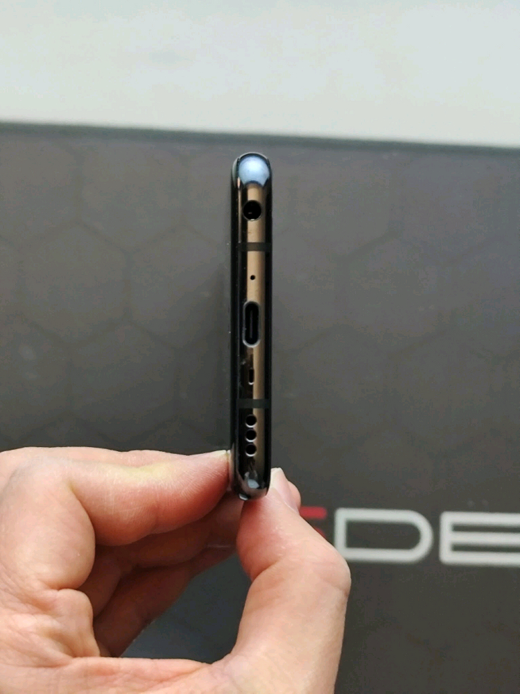 LG V50 ThinQ 스마트폰 128G 판매합니다--5