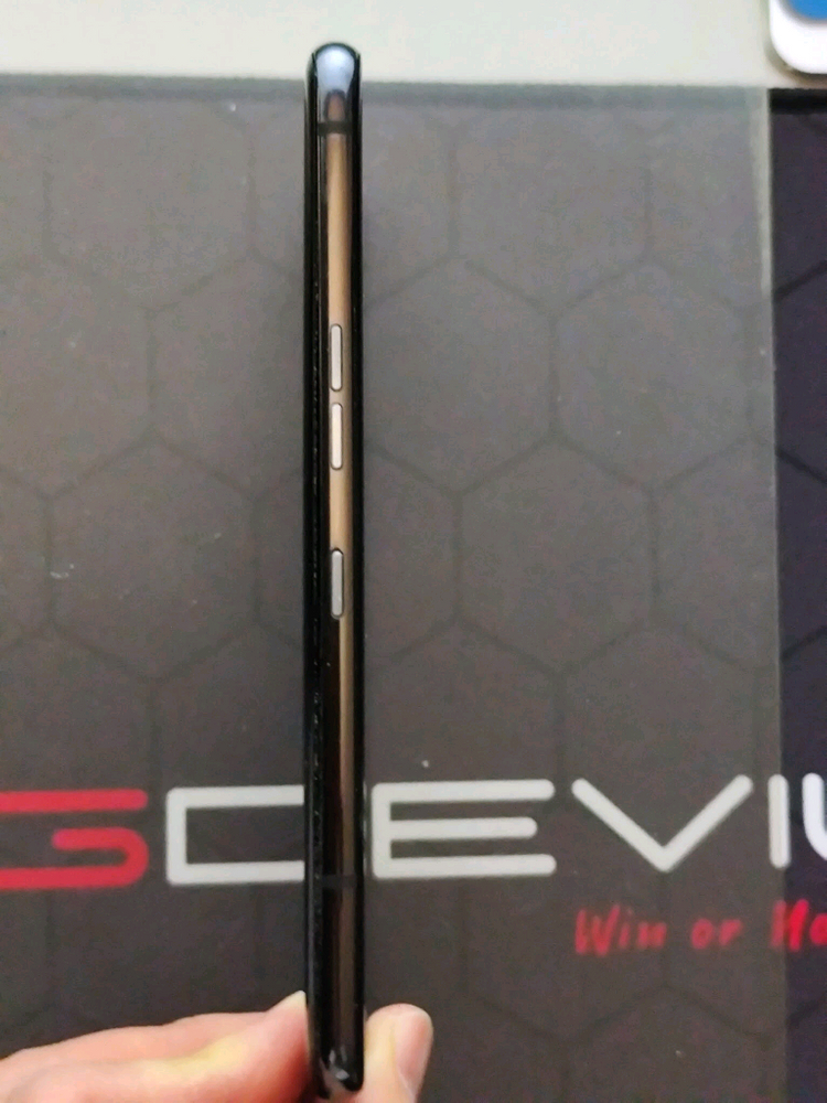 LG V50 ThinQ 스마트폰 128G 판매합니다--7