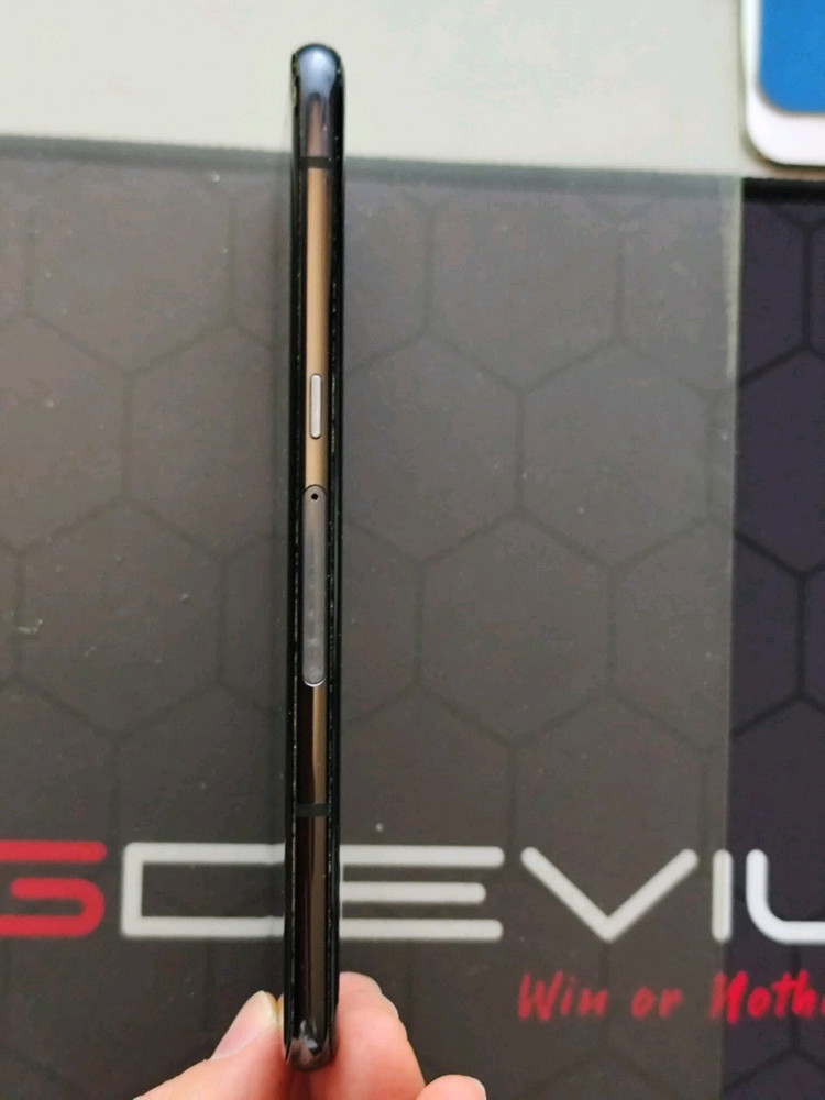 LG V50 ThinQ 스마트폰 128G 판매합니다--8