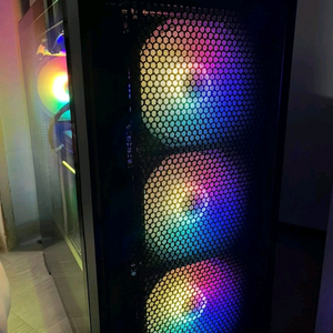 조립PC 9800X3D RTX 5070Ti 32GB 본체 팝니다